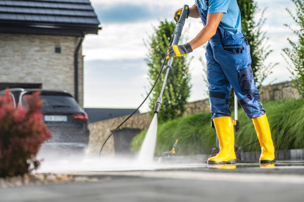 Best Commercial Pressure Washing  in Bloomington, TX